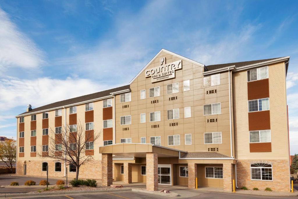 Country Inn & Suites by Radisson Sioux Falls SD Main image 1